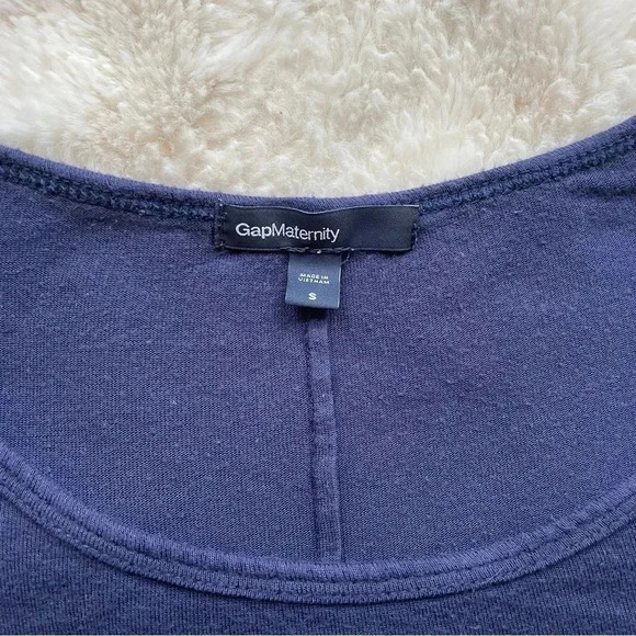 GAP maternity blue T-shirt, size small - Picture 3 of 5